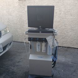 Edge Hyxra Facial Machine