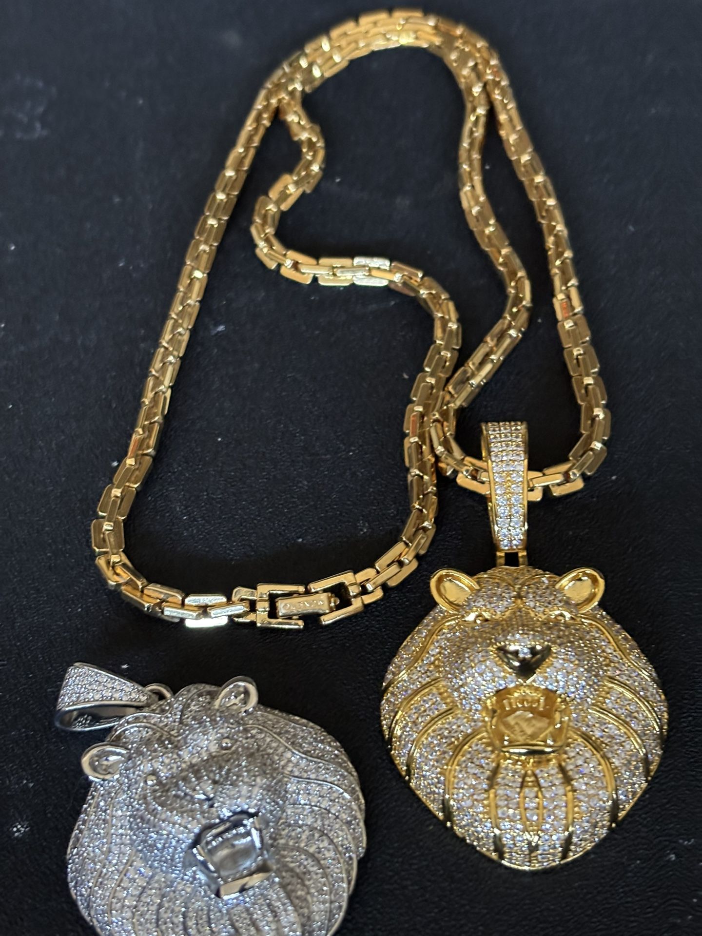 Silver, Gold Lion Pendants W/30in Vint. MONET chain