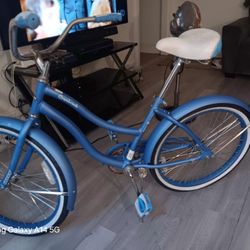 Huffy Cranbrook bicycle (Light Blue)white Wall Tires 