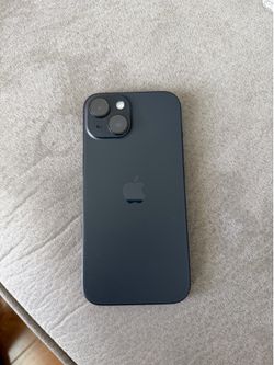 Unlocked iPhone 15 128 GB
