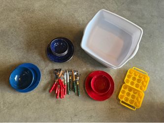Camping Kitchen Lot