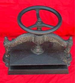 Antique Cast Iron Book Press / Letterpress