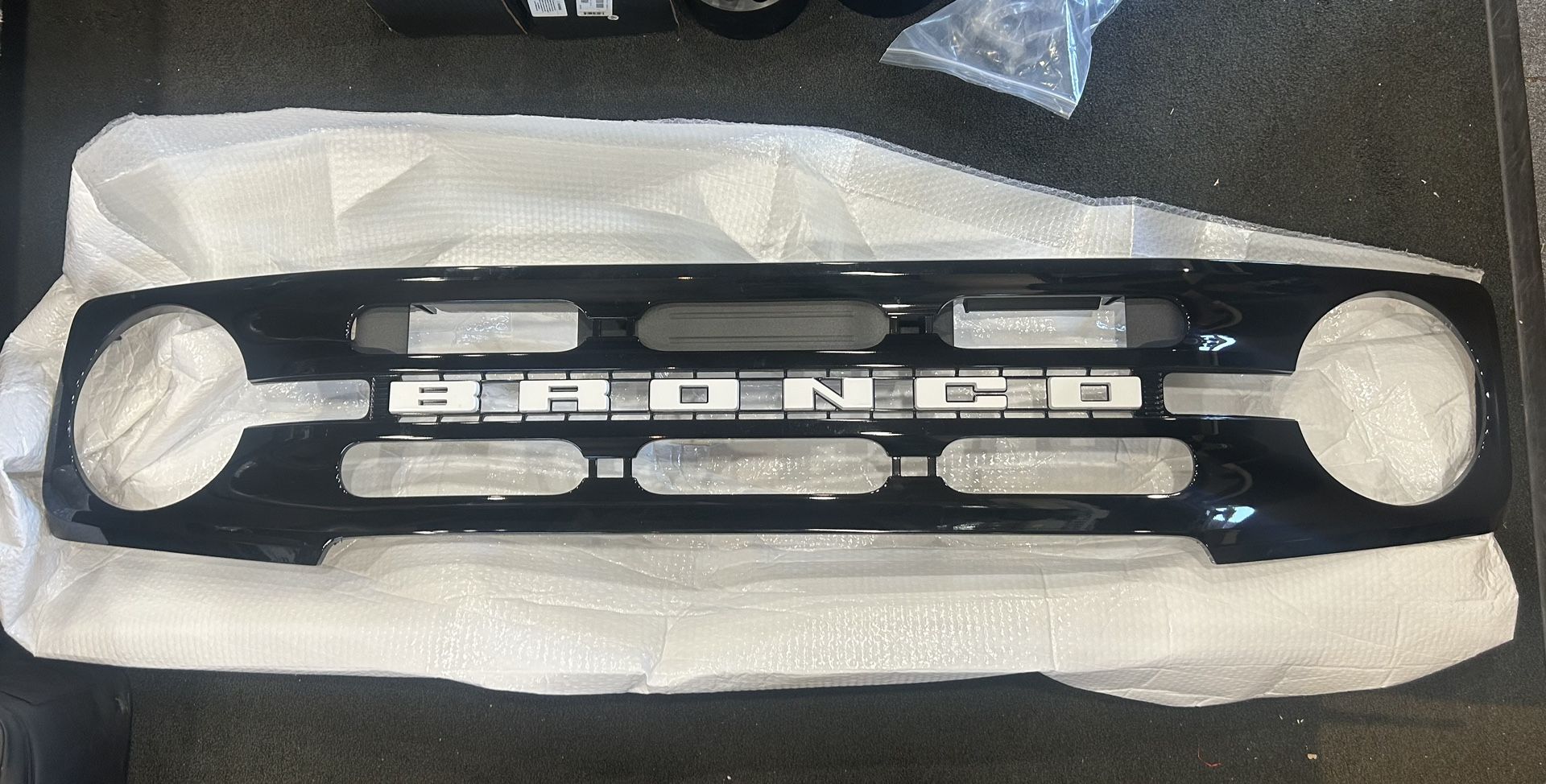 OEM 2021-24 Factory Ford Bronco Front Upper Grille