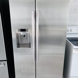 Samsung  24.1 ft.³ Counter-Depth Side by Side Refrigerator FREE PICKUP🔥