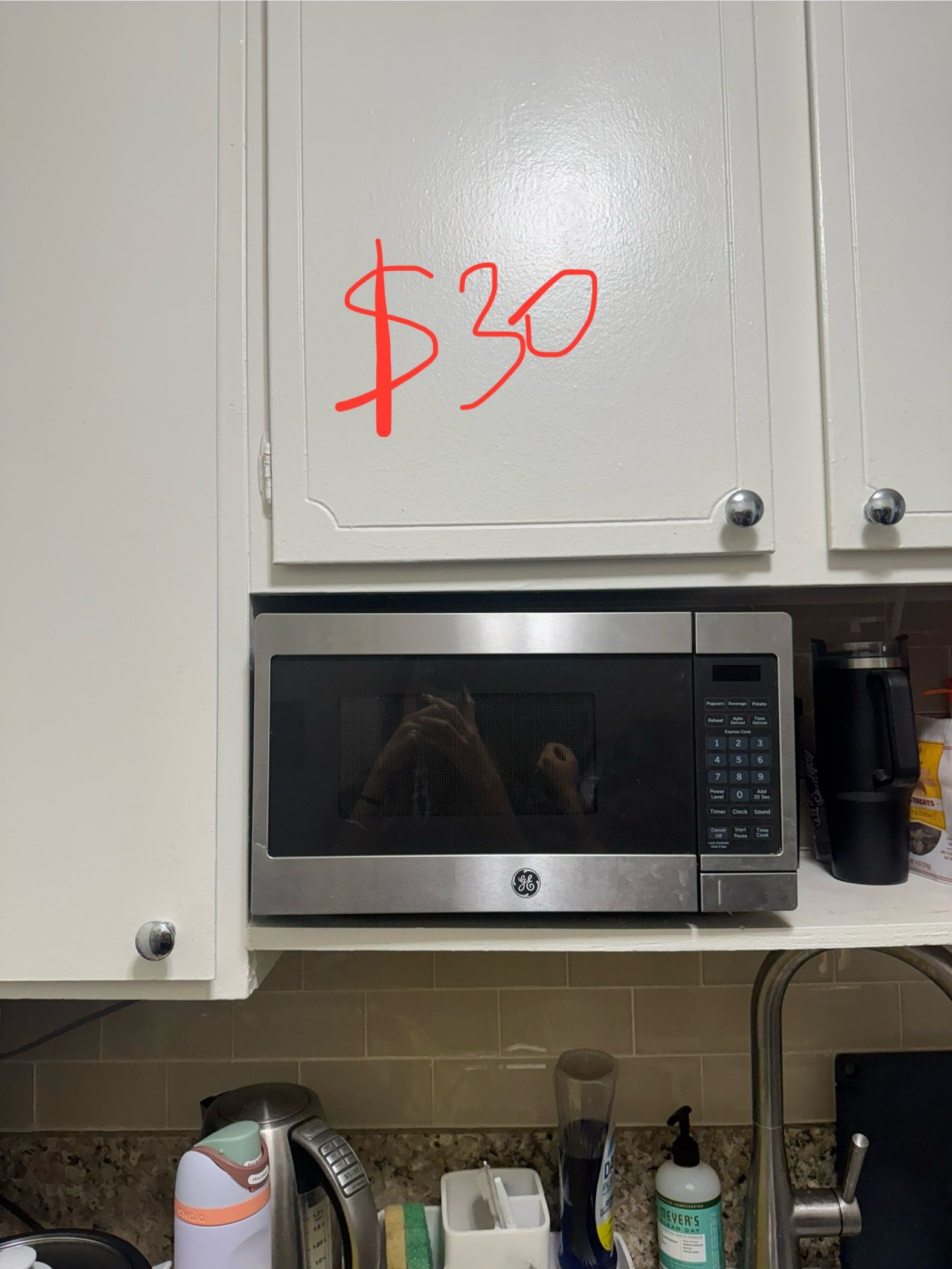 Microwave Countertop GE 700w