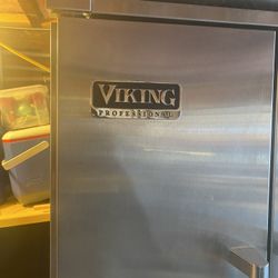 Viking Professional Refrigerator 