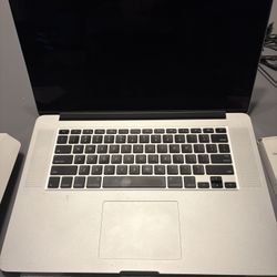 Mac Book Pro 15.2” 2.2GHZ, 16GB, 256GB Flash. 2016 Mac Desktop 