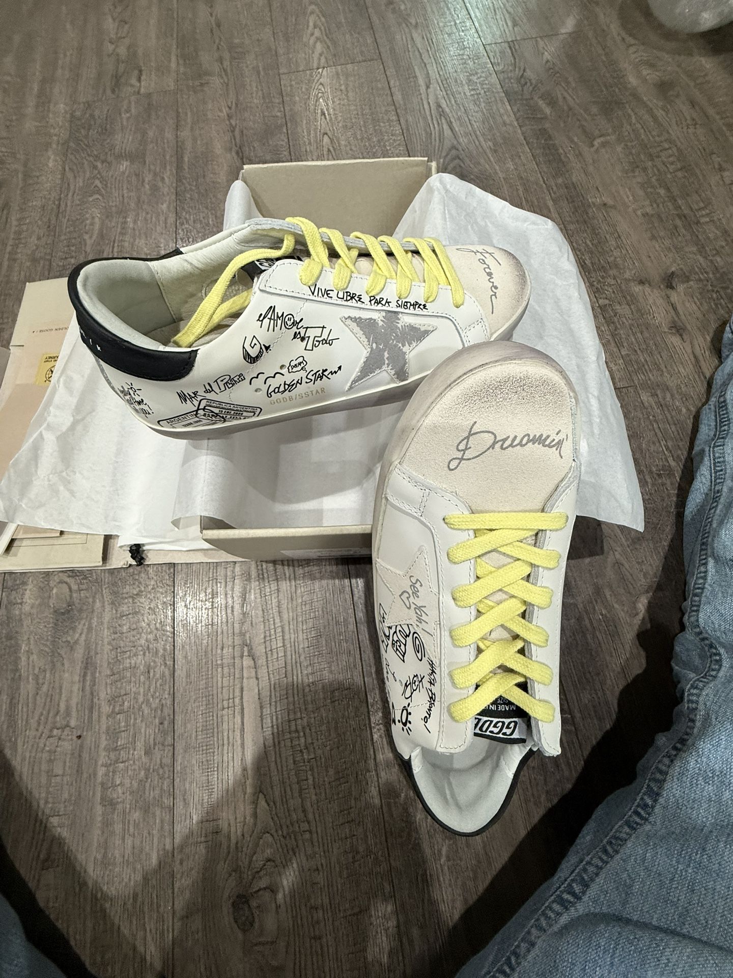 Golden Goose Unisex Size 9.5 Women 8.5 Men 