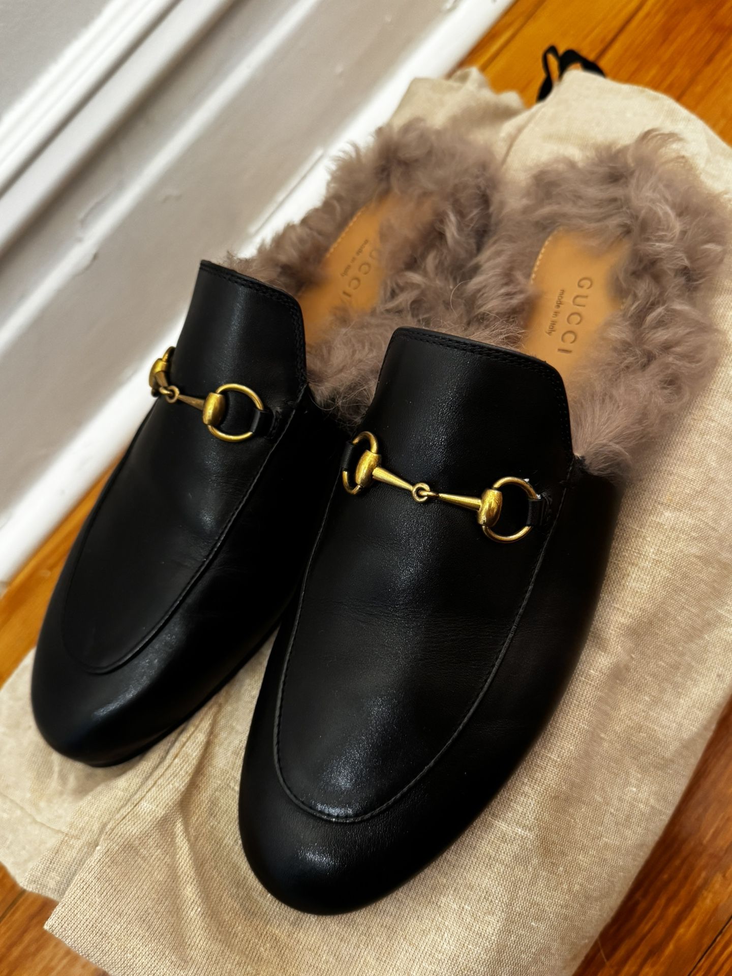 Gucci Flats W. Fur