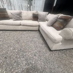 Sectional Couch Free Delivery 