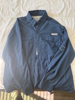 Columbia PFG (2 long sleeve Small / 1 short sleeve Med)