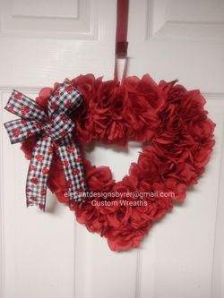 Valentine's Day Heart Wreath 