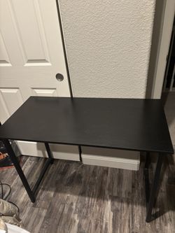 Computer Desk, 40 inch Small Home Office Desk for Small Spaces, Modern Simple Style for Home, Office, Study, Writing
