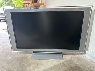 Free - Old Sony Bravia - KDL 52XBR2