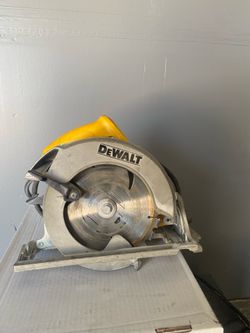 Dewalt heavy duty Circular saw asking 150 or best offer