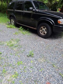 2000  ford explorer