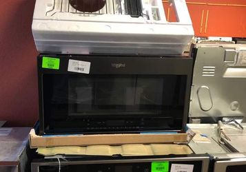 Brand New Whirlpool 1.9 cu. ft. Smart Over the Range Convection Microwave in Fingerprint Resistant Black Stainless WPV