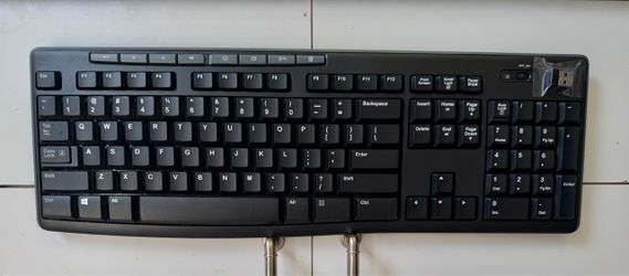 Wireless Full-Size Keyboard with USB Receiver