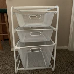 3 Drawer Storage                Located In Dickinson 