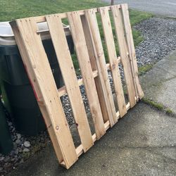 Free Wood Pallet
