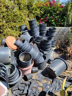 Large Lot of Plastic Nursery Pots