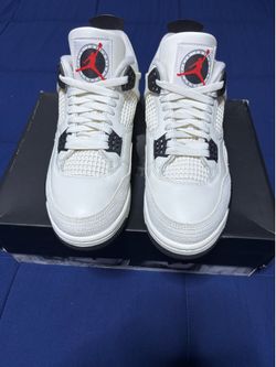 Jordan 4 Retro Flight Club 2026 Size 9.5