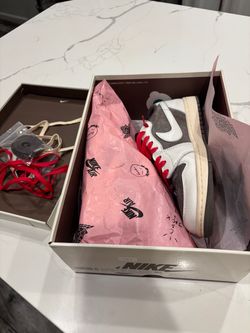 Travis Scott’s 1 lows mochas