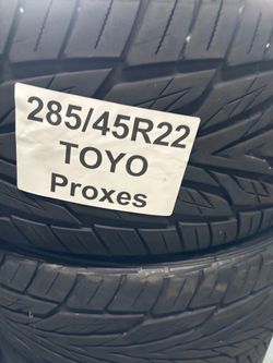 Tire 285/45/22