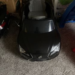Kids 12v Car Need Battery 70$