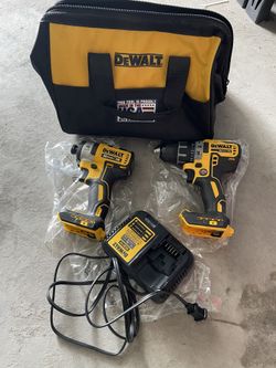 Dewalt 20V MAX 1/2 in. Drill/Driver, 20V MAX 1/4 in. Impact Driver, Charger & Bag