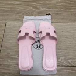 Pink Oran Hermes Sandals Size 9.5