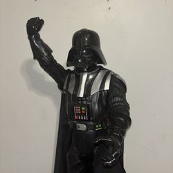 Black collectible darth Vader toy