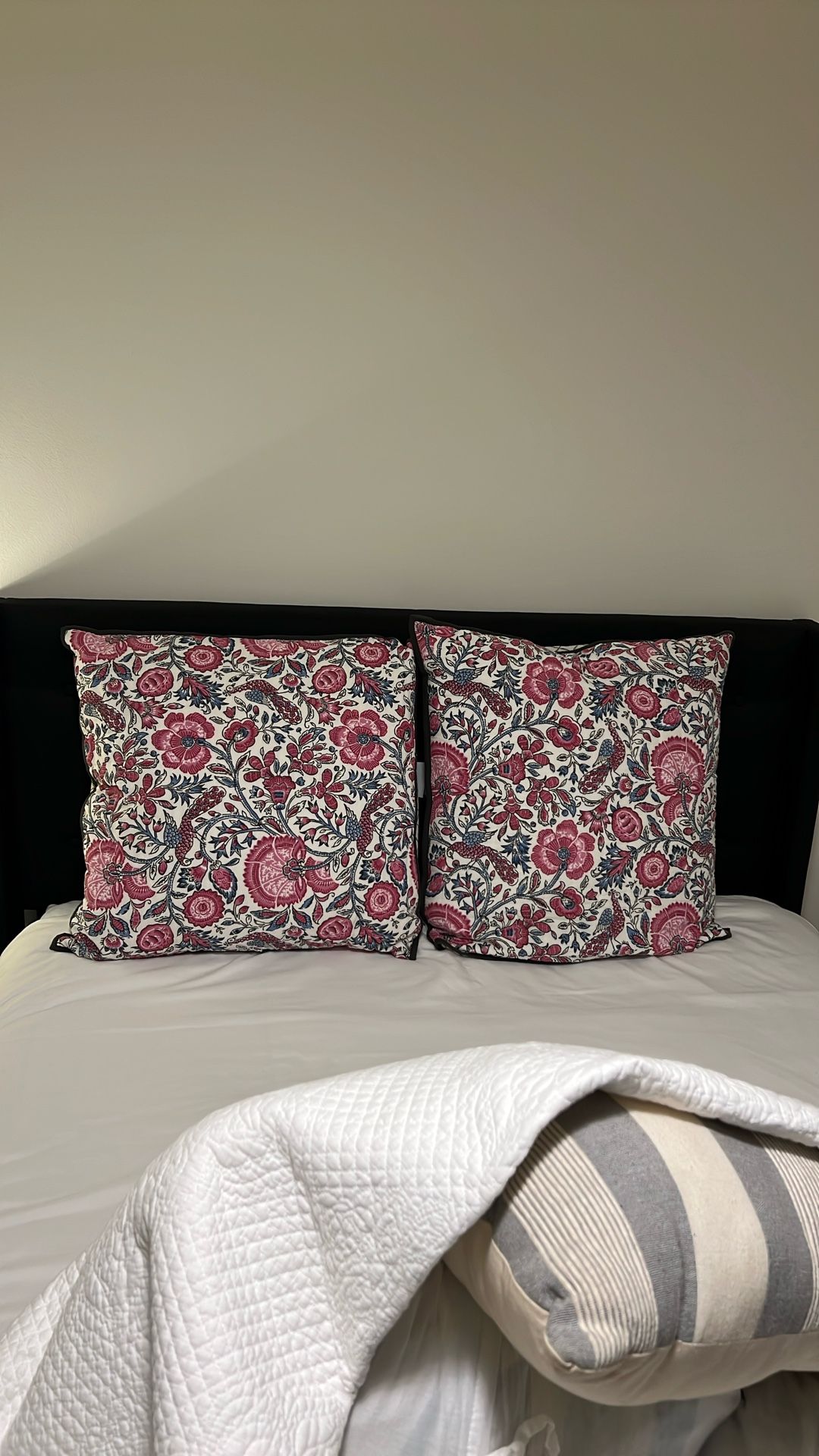 Headboard-Queen Size Button Tuft