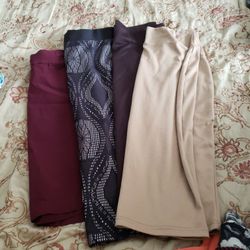 4 Ladies Skirts Sz L