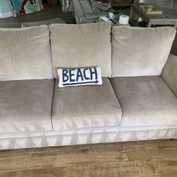 Soft Comfy 3 Pillow Sofa