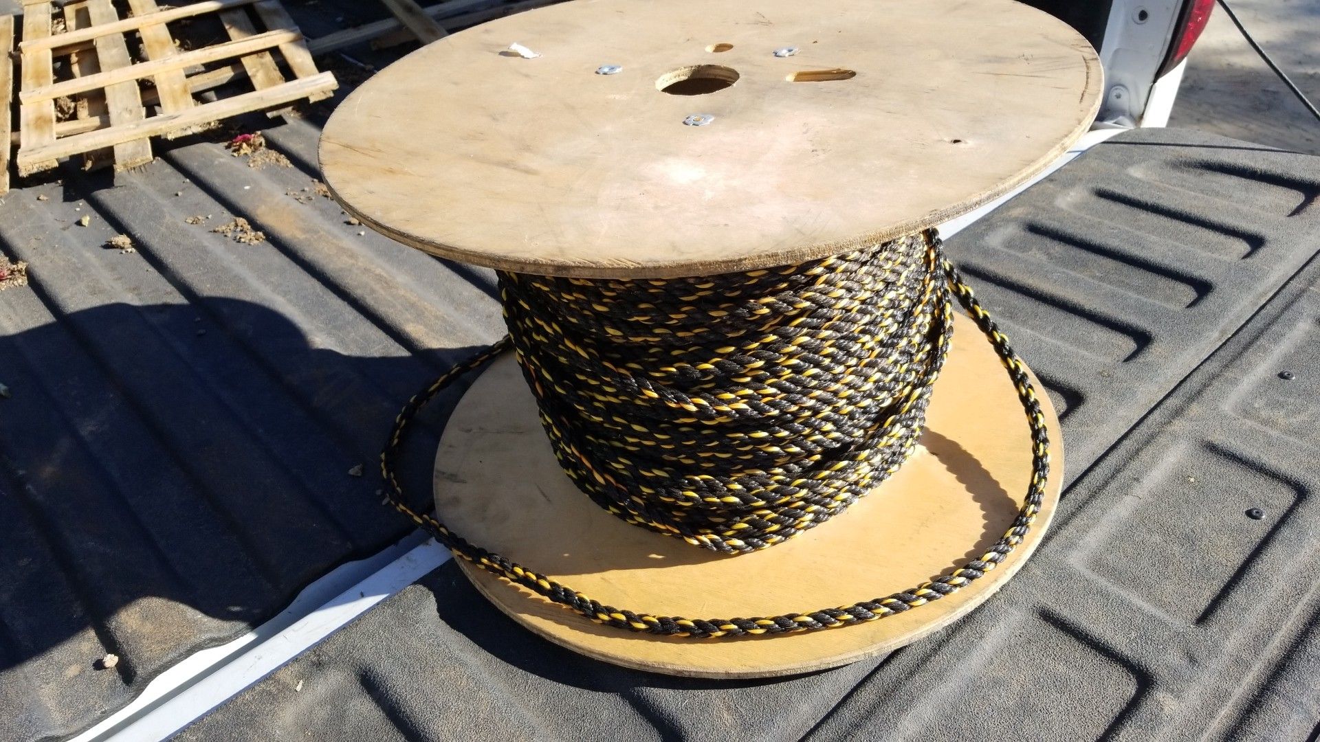 1/2 poly rope spool 400'