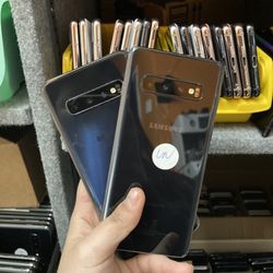 Samsung Galaxy S10 128gb Factory Unlocked Comes with store warranty gb Factory Unlocked Comes with store warranty 