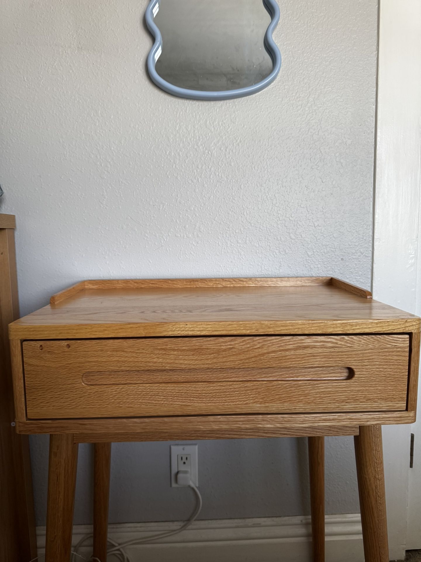 Vanity Desk