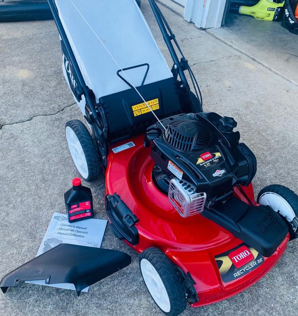 New condition toro lawnmower self propelled. Only used 4 times. Works like new. Firm price.