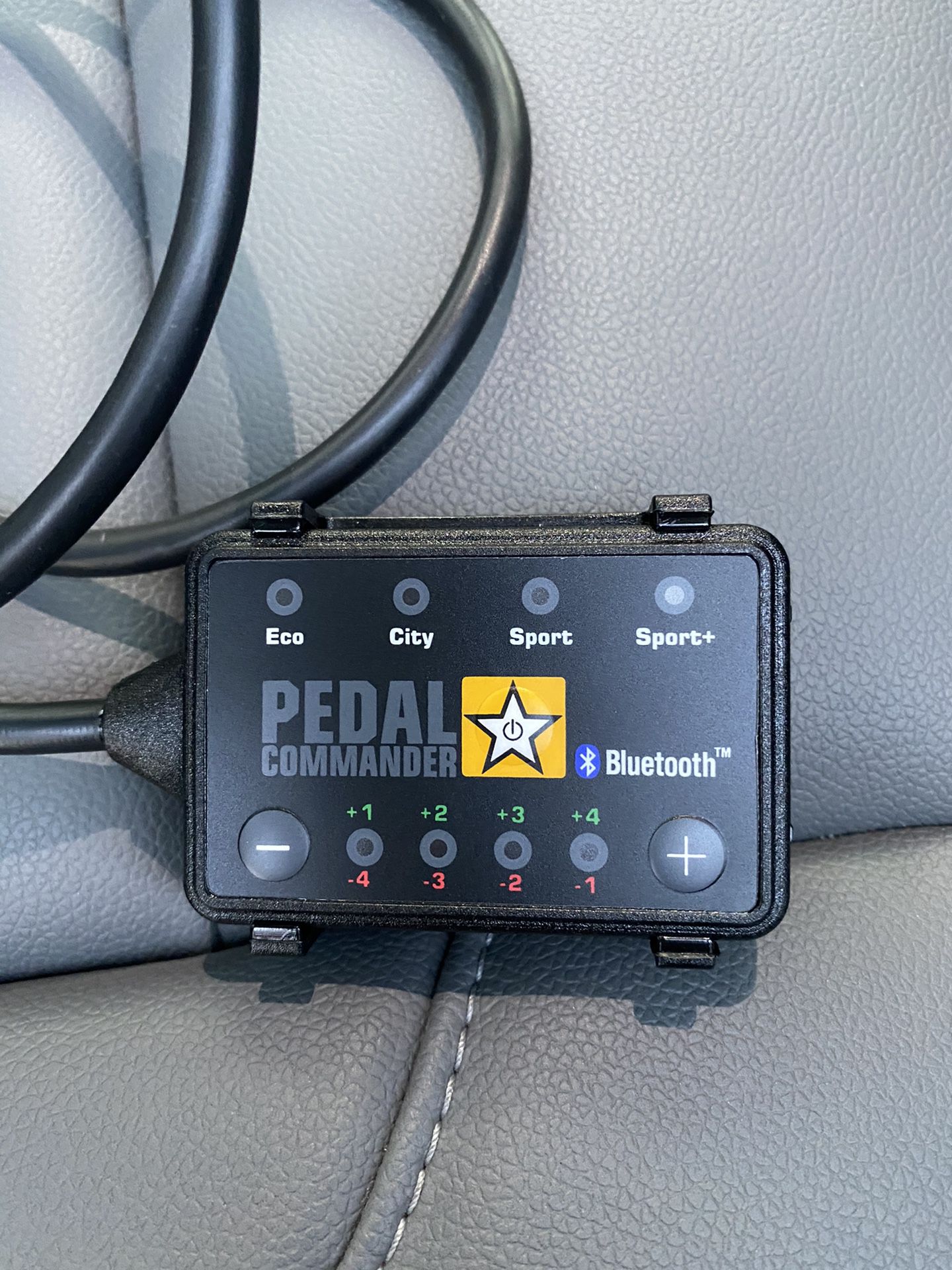 Pedal commander with Bluetooth for GM