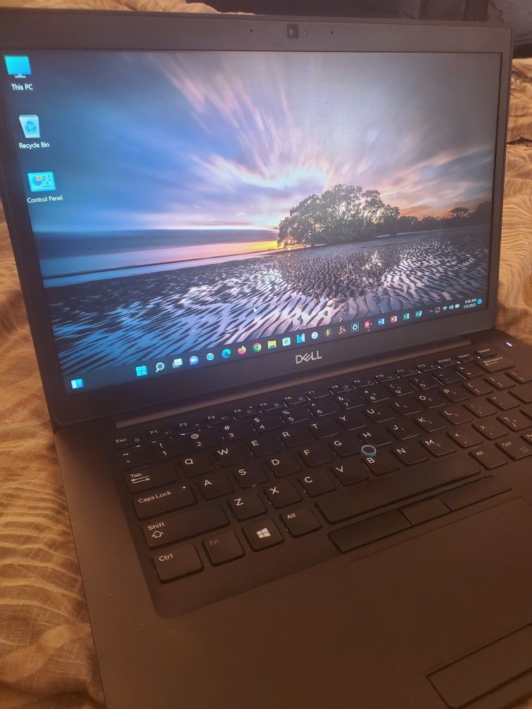 Dell Latitude7490/FL Studio 2024 with Autotune/Reason 5 Studio/Sony Vegas Pro/Virtual DJ/ comes with charger