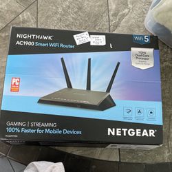 WiFi router —Netgear Nighthawk