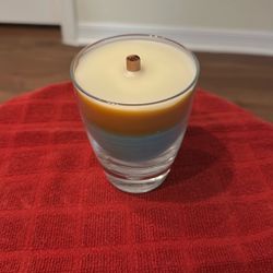 Woodwick Candle In Glass With Aquamarine And Brown Color