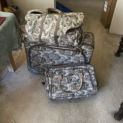 Ricardo Beverly Hills Luggage Set 