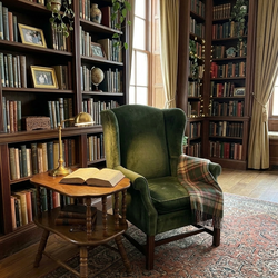Vintage O'Hearn Gardener Mass Solid Maple Colonial Early American side table