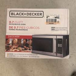 Black + Decker Microwave 