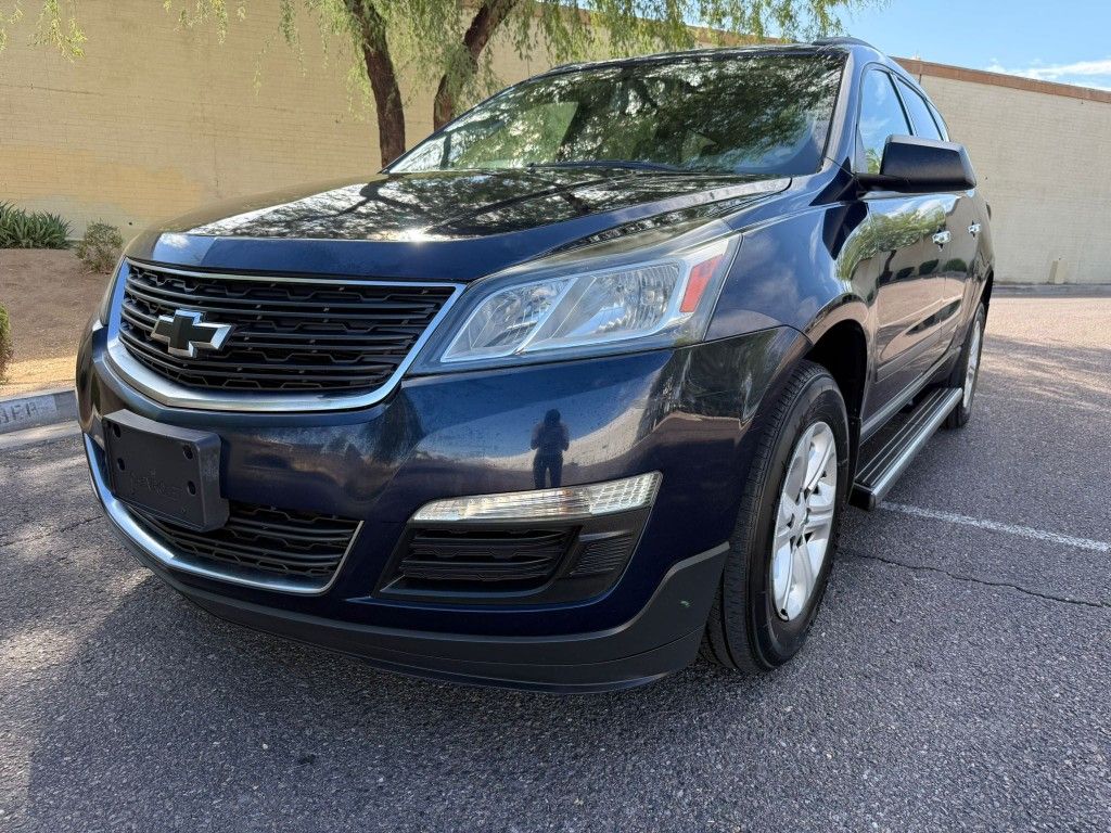 2017 CHEVY.TRAVERSE.LS, RUNS.GREAT, COLD.AC, 3RD.ROW.SEAT, NICE.SUV, FINANCE AVAILABLE 🚘