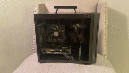 Compact Mobile ITX Gaming PC