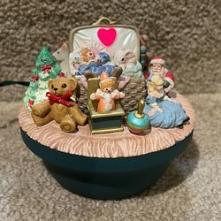 Vintage Hallmark Keepsake Magic Ornament 1995 Victorian Toy Chest