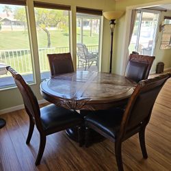 Dinning Table and 4 Chairs